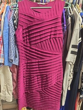 Calvin Klein Sleeveless Magenta Textured Sheath Dress